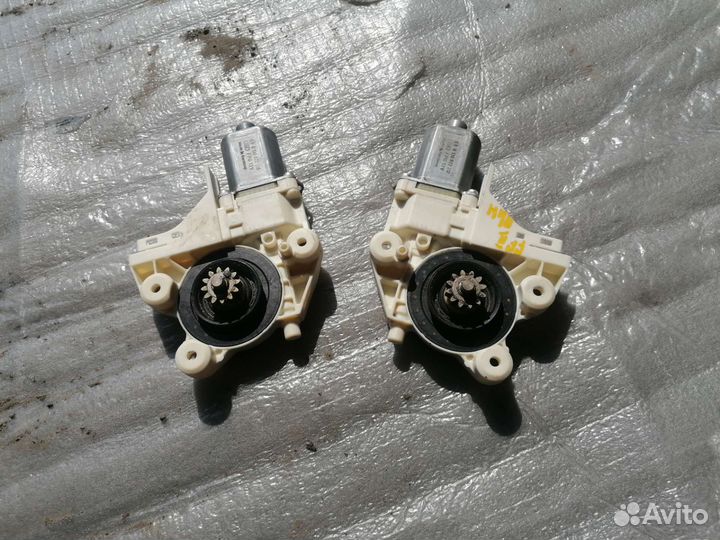 Двигатель стеклоподъёмника Ford Focus 2