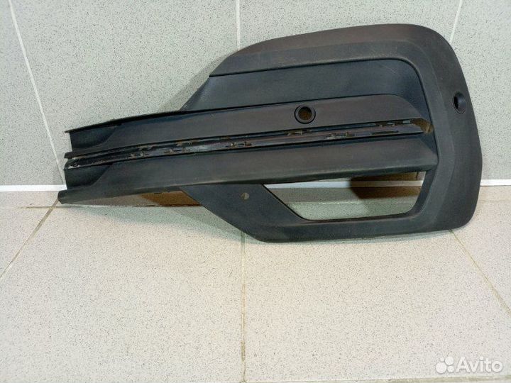 Накладка переднего бампера левая Volkswagen