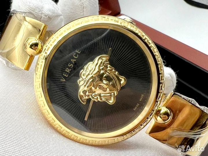 Золотые часы Versace
