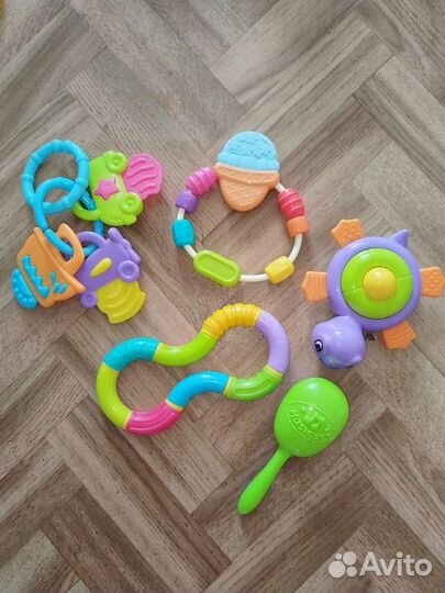 Развивающие игрушки пакетом