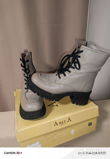 Демисезонные женские ботинки размер 38-39