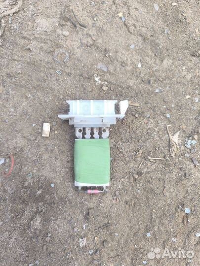 Резистор отопителя Рено Логан 2 Renault Logan 2