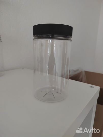 Банки пластиковые для хранения с крышкой