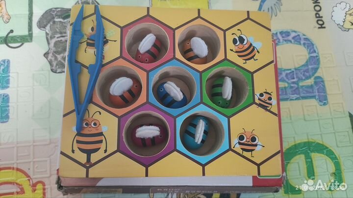 Деревянный улей (пчелки)