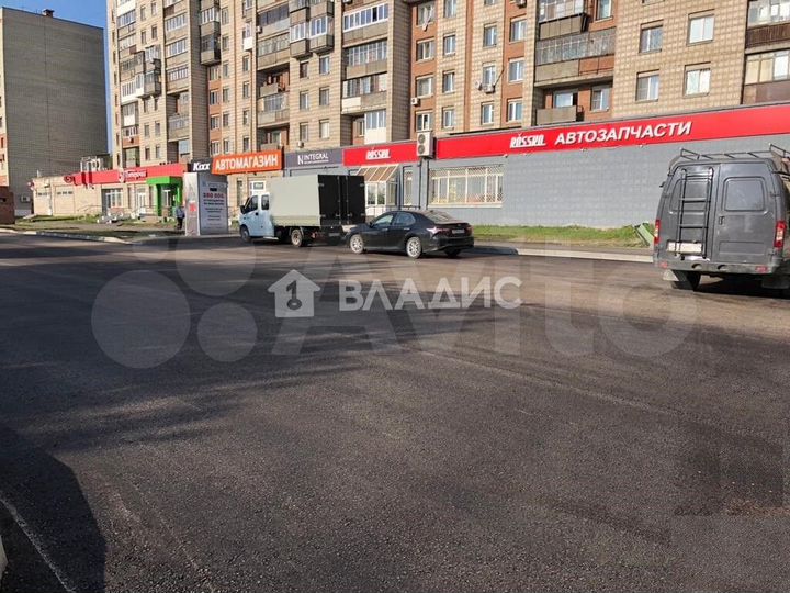 Продам торговое помещение, 927 м²