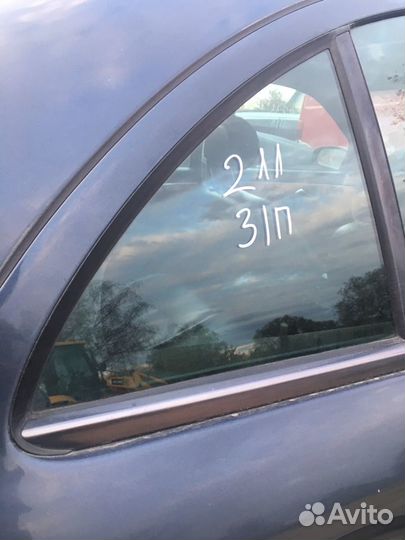 Стекло заднее Mercedes w211