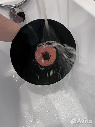 Зажимы для мойки виниловых пластинок дома