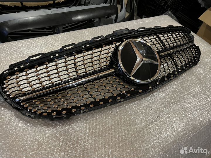 Облицовка радиатора Mercedes W205 рестайл диамант