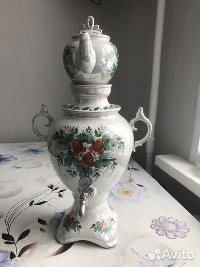 Самовар с заваоным чайником