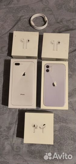 Коробки от iPhone, airpods