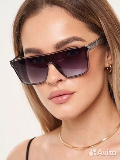 Солнцезащитные очки женские