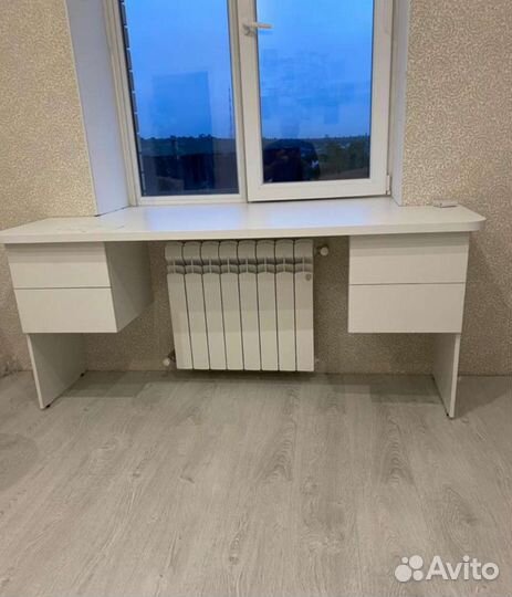 Мебель для детской комнаты Столы в детскую