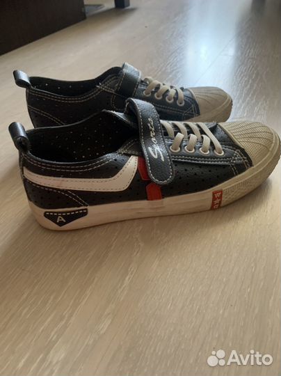 Мужские кожаные кеды