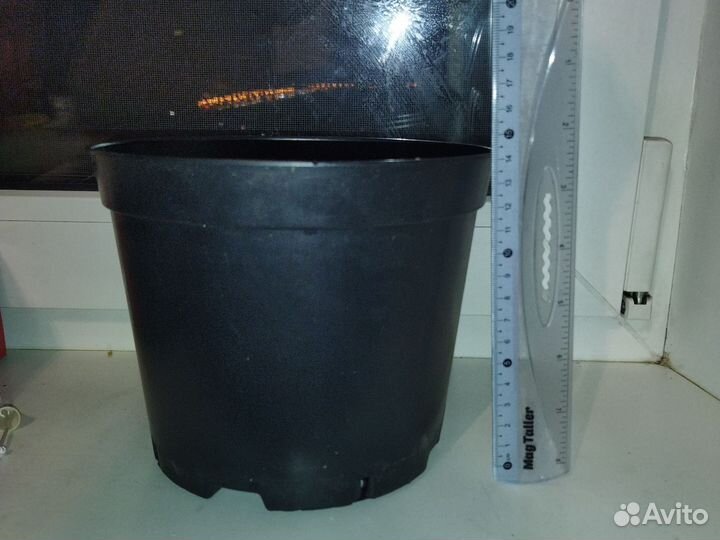 Цветочный горшок