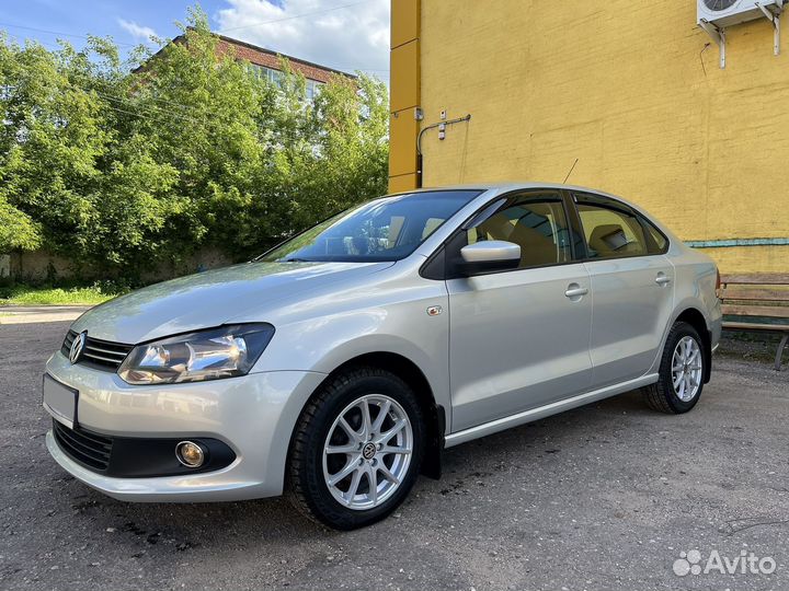 Volkswagen Polo 1.6 AT, 2011, 151 207 км