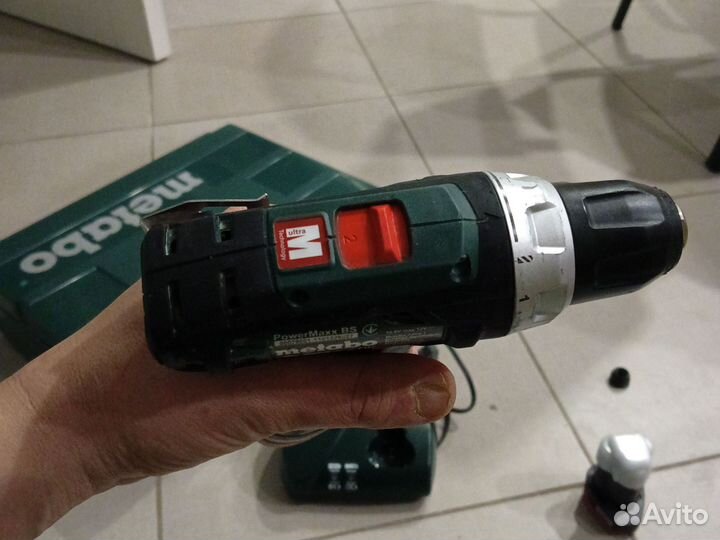 Шуруповерт metabo