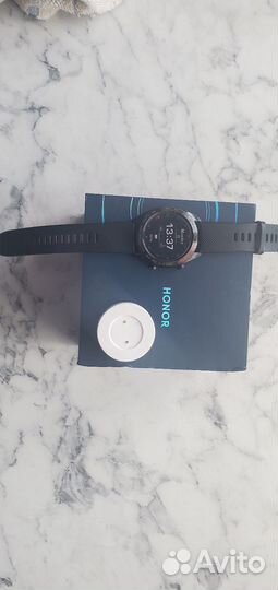Часы Honor Magic Watch