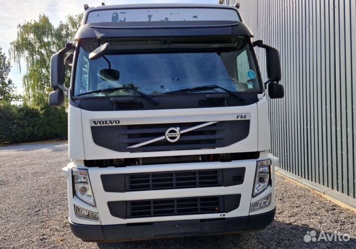 В разборке грузовик Volvo,FM 2008-2013