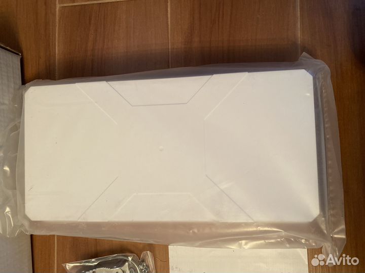 Панельная антенна 900/1800 мгц с кабелем 10м