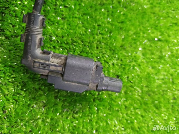 Датчик ABS задний правый Volvo S40