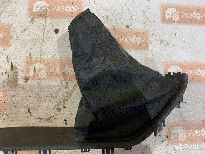 Чехол Ford Focus CB8 iqdb 2016