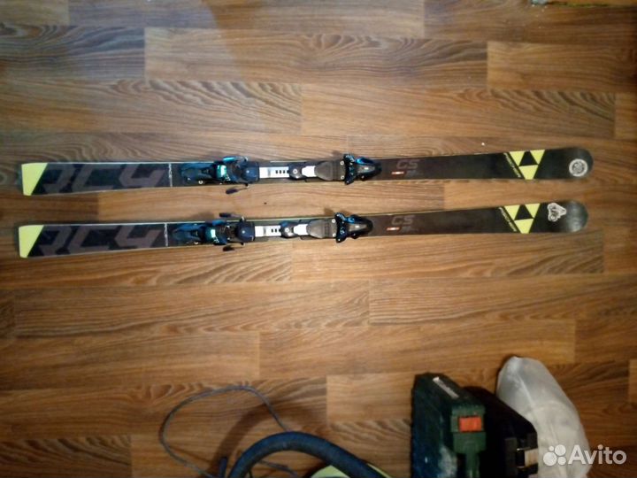 Горные лыжи fischer