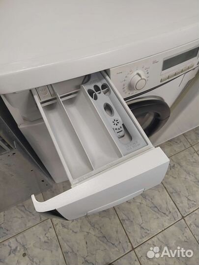 Стиральная машина Electrolux с сушкой