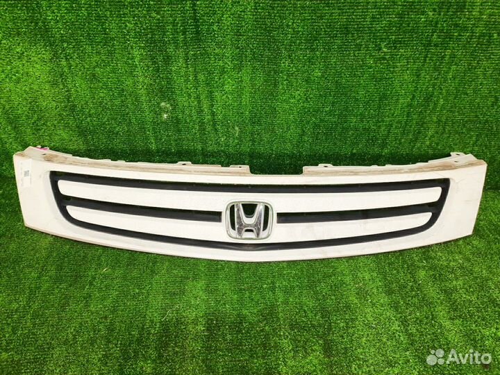 Решетка радиатора honda stream RN1 71121-S7AA-0130 1-Я модель контрактная