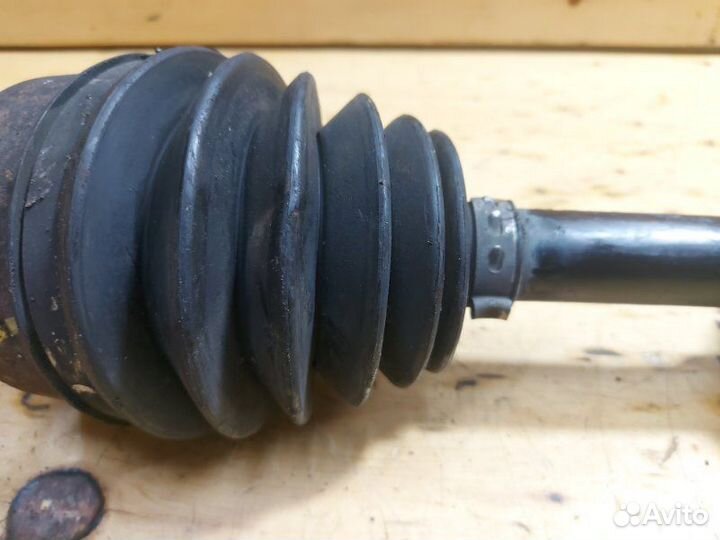 Привод прав. перед. honda inspire