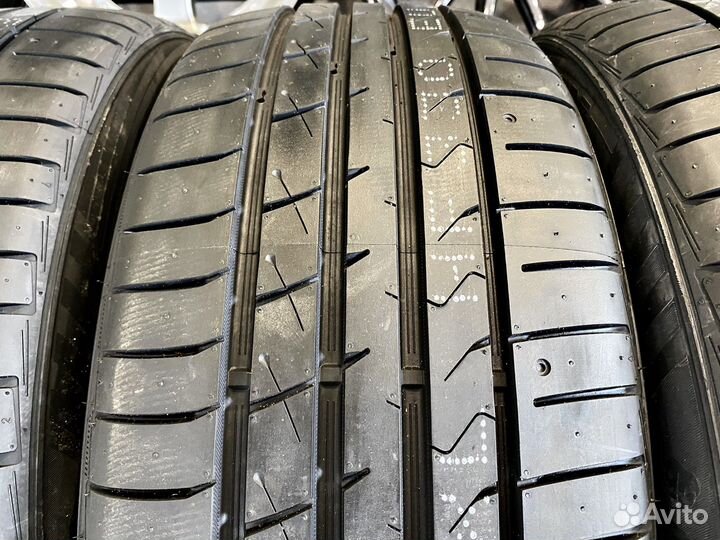 Habilead HF330 215/40 R17 87W