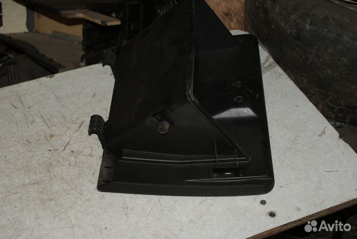 Крышка бардачка Mitsubishi Outlander CU MB891604