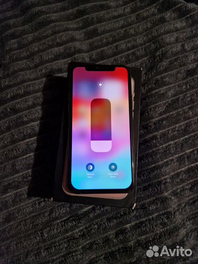 iPhone 11 Pro, 64 ГБ
