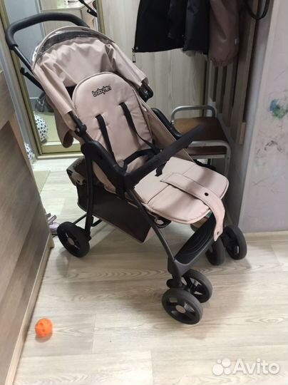 Прогулочная коляска