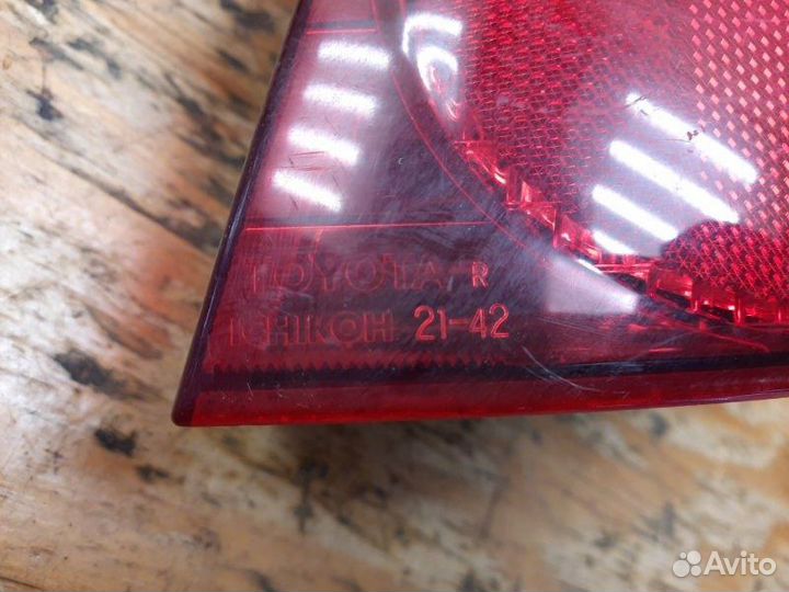 Фонарь прав. зад. toyota caldina