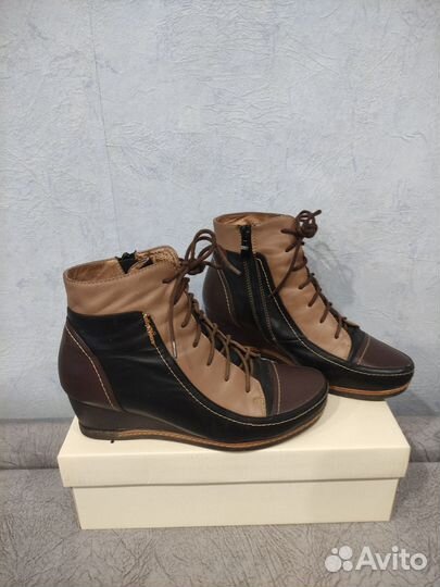 Обувь женская 36 размер