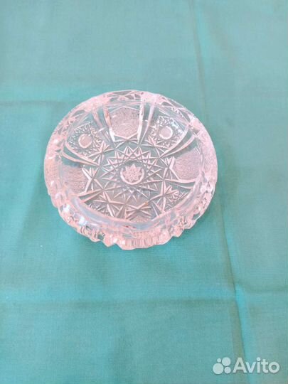 Пепельницы новые разные шесть штук