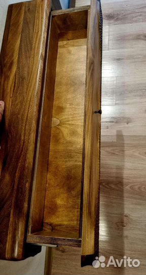 Консоль дизайнерская, с ящиком,массив дерева (вяз)