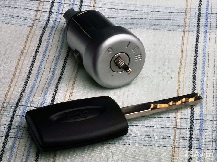 Личинка замка зажигания ford Focus 2, S-MAX 1