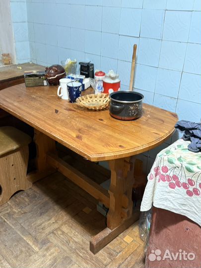 Кухонный стол дерево