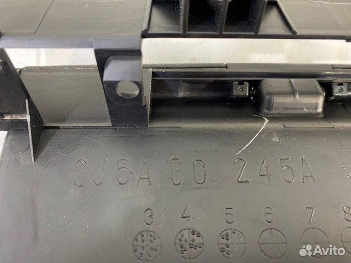 Накладка на центральную консоль (торпеды) Mazda 6