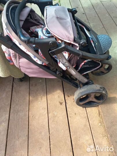 Прогулочная коляска