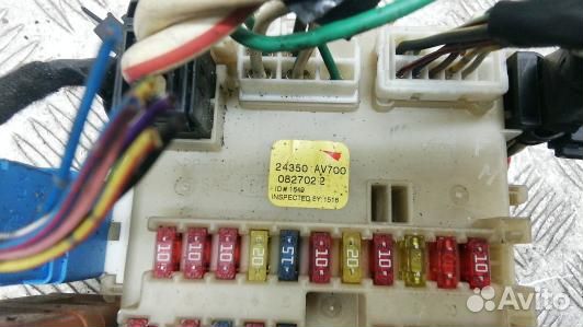 Блок предохранителей nissan primera P12 (AVN14M102