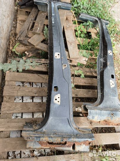 Стойка кузова центральная Mercedes w163 ml320