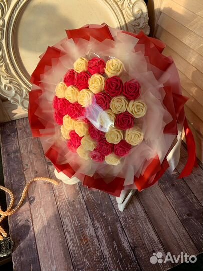 Букет из шоколадных роз