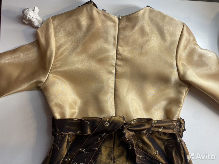 Платье праздничное на девочку 152