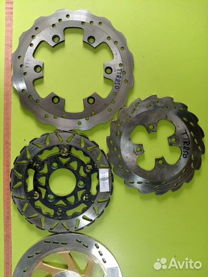Диск тормозной на скутер мотоцикл