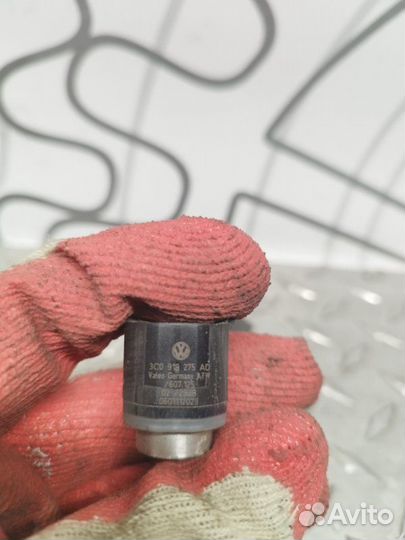 Датчик парковки Volkswagen Passat B6 2.0TDI 2006