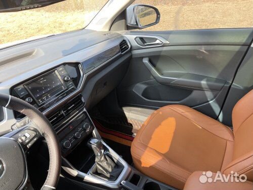 Volkswagen T-Cross 1.5 AMT, 2020, 49 000 км