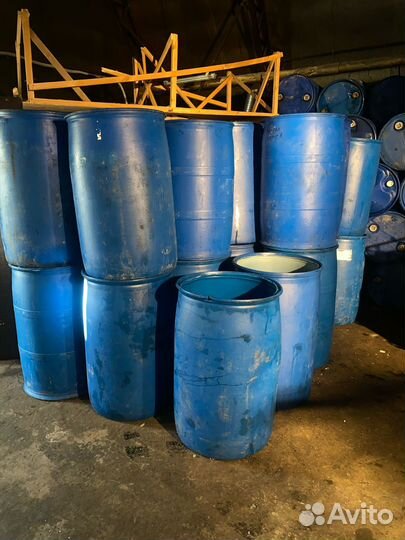 Бочка пластиковая б/у 227 литров