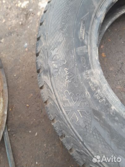 Gislaved Frost 215/70 R15 31P